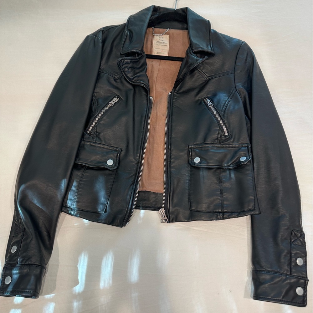 Free people cropped leather Jacket
